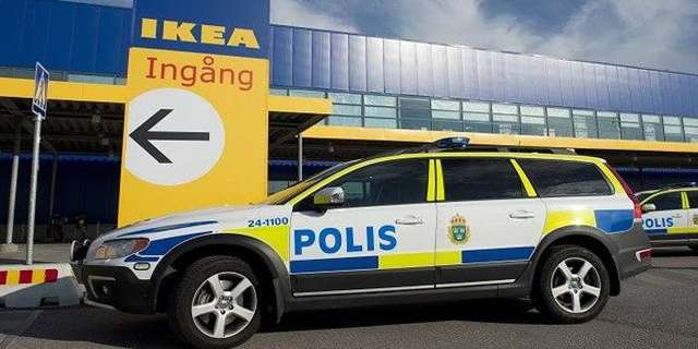 Беженец из Эритреи признался в двойном убийстве в магазине IKEA в Швеции