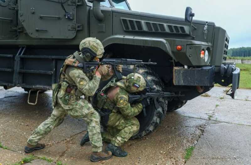 В Суровикино использовали военную технику для штурма ИК-19